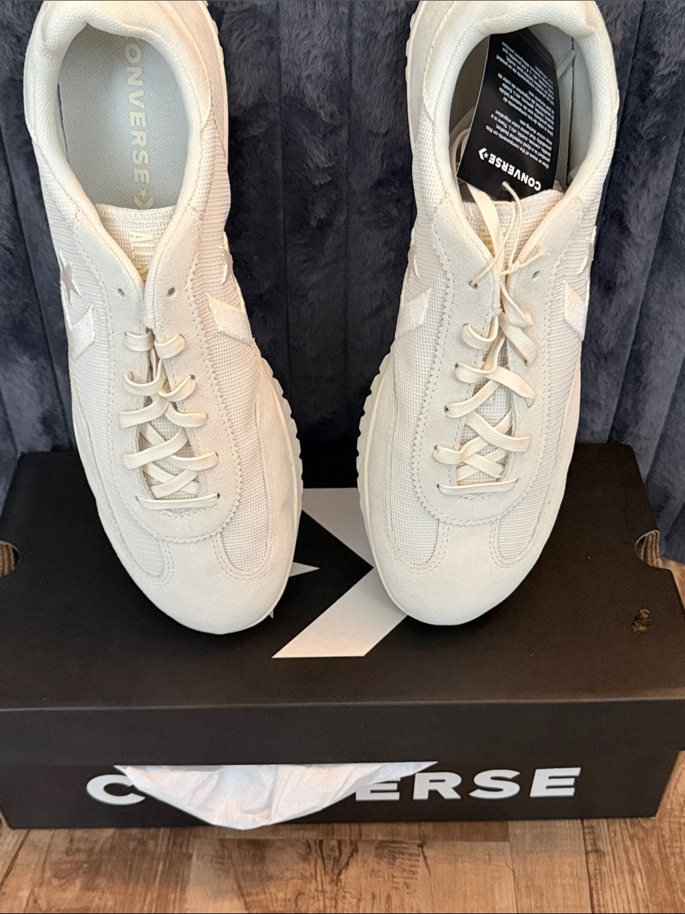 Converse Men’s Off-White Low-Top Sneakers